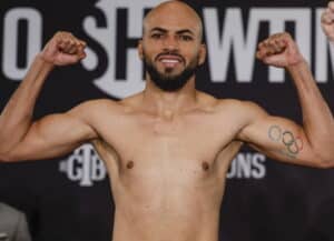 Hector Garcia Outworks Roger Gutierrez To Capture WBA Title With Unanimous Decision