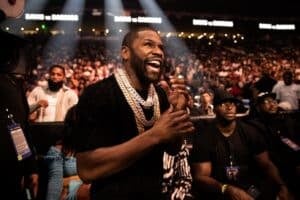 Floyd Mayweather vs. Deji Exhibition Set For November 13 In Dubai