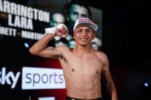 Mauricio Lara bids to destroy Jose Sanmartin on his way to Navarrete, Wood and others