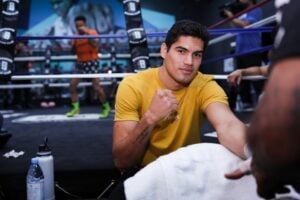 Ramirez Preps For Bivol, Eyes Canelo: 'Two Mexican Fighters in The Ring, it’s a War Guaranteed'