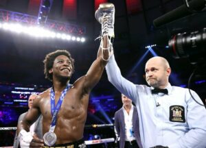 Keyshawn Davis punishes Juan Carlos Burgos in shutout win at MSG