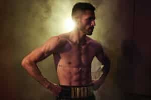 Zhora Hamazaryan Boxes Past Jorge Linares For Decision in Ekaterinburg