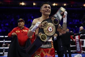 Eddie Hearn: Mauricio Lara Is Number One Featherweight In The World; So Exciting To Watch