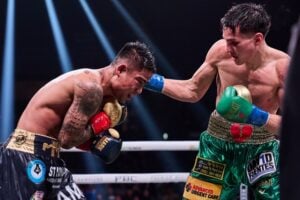 Mark Magsayo makes junior lightweight debut against Isaac Avelar