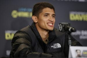 Sebastian Fundora is a danger zone no one wants to walk into at 154