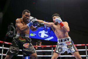 To face Terence Crawford, Alexis Rocha must get past Anthony Young on May 27