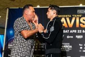 De La Hoya on Tank-Garcia: The Weight Drain Was a Huge Issue!