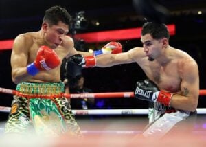 Lindolfo Delgado remains unbeaten, defeats Jair Valtierra by unanimous decision