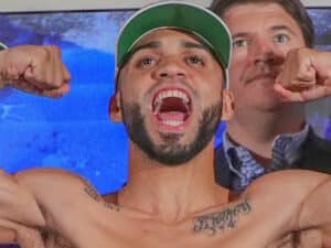 Oscar Collazo Breaks Down, Stops Garen Diagan in Six Rounds