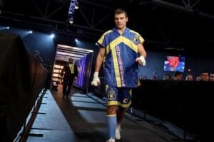 Oleksandr Gvozdyk starts making his case to regain his belt as he takes on Isaac Rodrigues