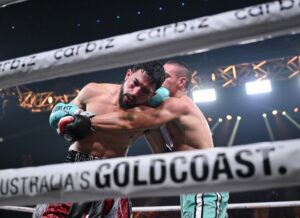 Tszyu Wondered How Mendoza Was Still Standing, Says 'A Lot Of Fighters Would’ve Quit'