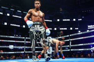 Prograis: Haney Definitely Better Than I Thought; Fast Feet, Good Defense, Sneaky Power