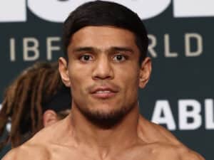 Murodjon Akhmadaliev Repeatedly Drops Kevin Gonzalez, Stops Him In 8th Round of WBA Title Eliminator