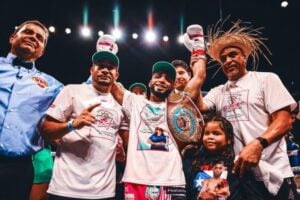 Oscar Collazo stops Reyneris Gutierrez, Darius Fulghum outpoints Alantez Fox