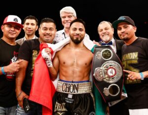 Ramon Cardenas scores jawbreaking stoppage of Israel Rodriguez Picazo