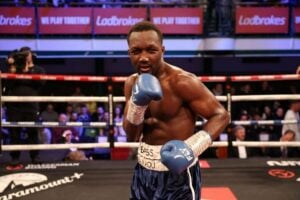 Abass Baraou outfights Sam Eggington, wins European junior middle title by majority decision