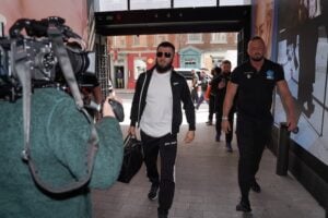 Albert Ramirez Believes That Mentor Beterbiev Will Knock Out Bivol