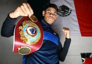 Emanuel Navarrete Promises Ferocious Run With ‘New Hand’