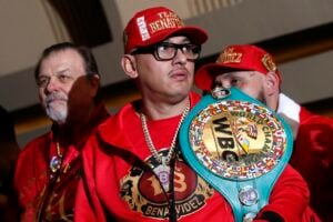 ‘We trained extremely hard to look spectacular’: Benavidez Sr looking for great showing against Gvozdyk