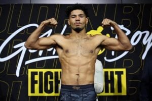 Darius Fulghum Tops Vaughn Alexander in an Awkward Bout