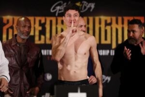 Giovanni Cabrera outweighs William Zepeda by 2lbs ahead of lightweight clash