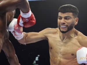 Raymond Muratalla plots the end of Tevin Farmer