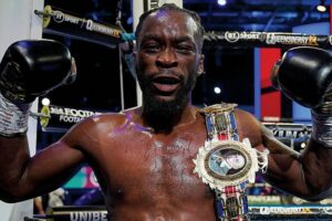 Denzel Bentley Flattens Derrick Osaze In 2nd Round At York Hall