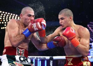 Xander Zayas looks his best yet as a pro dismantling Damian Sosa