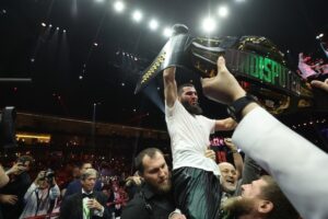 Roy Jones Jr. scored Artur Beterbiev-Dmitry Bivol a draw: ‘Nobody won or lost by four points’