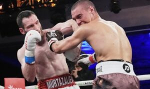 One hand or two, Bakhram Murtazaliev expected to knock out Tim Tszyu