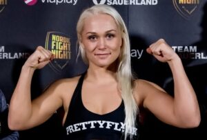Dina Thorslund outboxes Terumi Nuki to retain unified bantamweight title