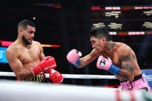 Mario Barrios retains title with draw against Abel Ramos in hard-hitting fight