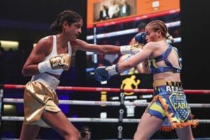 Gabriela Fundora Halts Gabriela Alaniz In 7th Round To Become RING/Undisputed Flyweight Champion