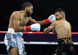 Raymond Muratalla makes his point, stopping Jesus Perez on Conceicao-Foster undercard