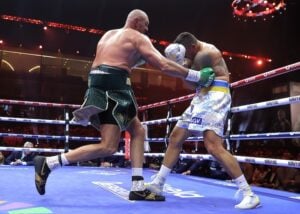 Tony Bellew: ‘Oleksandr Usyk will win every round if Tyson Fury presses him’