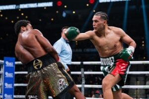 I don't see Canelo Alvarez beating David Benavidez, says Demetrius Andrade