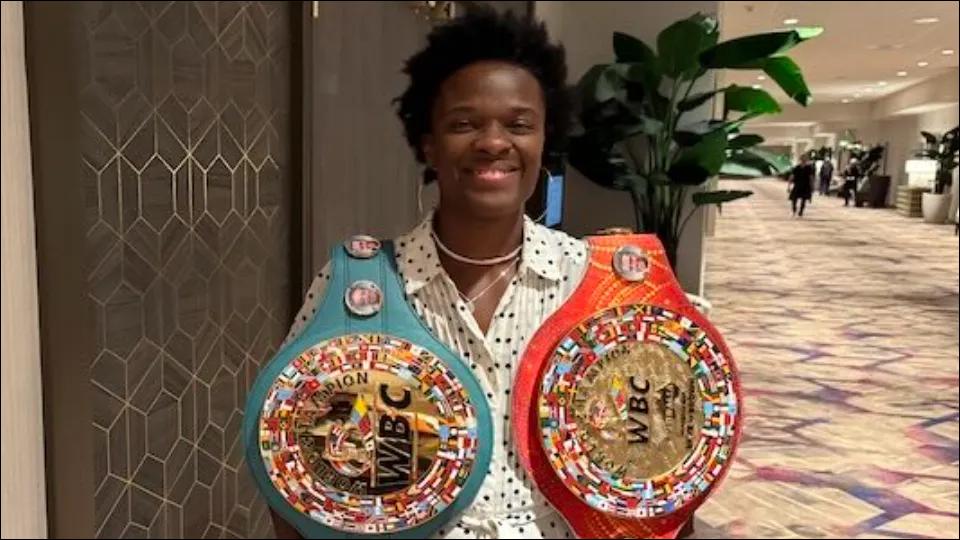 Tiara Brown brings women’s boxing to its feet with 126 title win