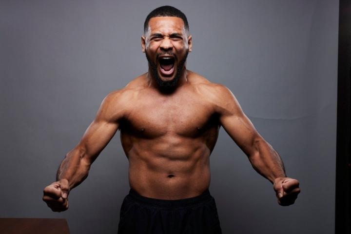 Caoimhin Agyarko replaces injured Ishmael Davis on Dalton Smith card in Sheffield