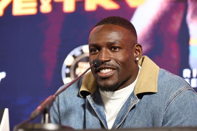 Riakporhe Added To Canelo-Scull Card, Wants To 'Dominate' at Heavyweight