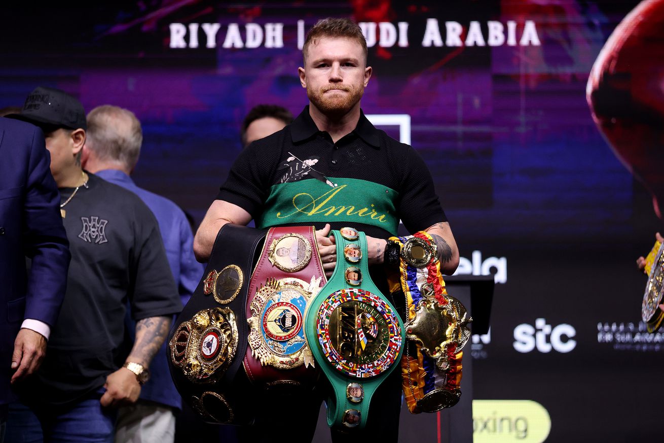 Canelo and Scull on weight, fight official for Saturday