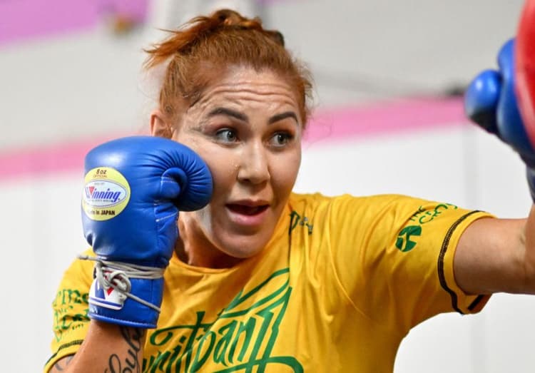 Cris Cyborg Wants To Fight Cecilia Braekhus For WBC 154-Pound Title If Cyborg Wins Saturday Night