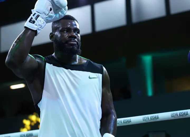 Andrew Tabiti moves forward with KO of Jacob Dickinson in Ghana