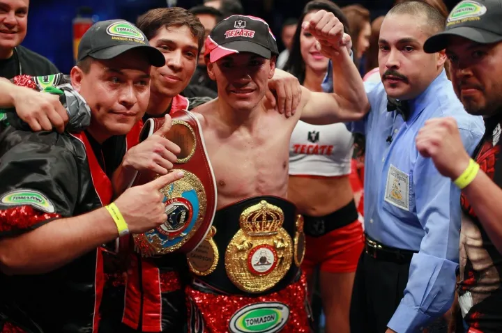 Juan Francisco Estrada drops Karim Arce three times, wins in return