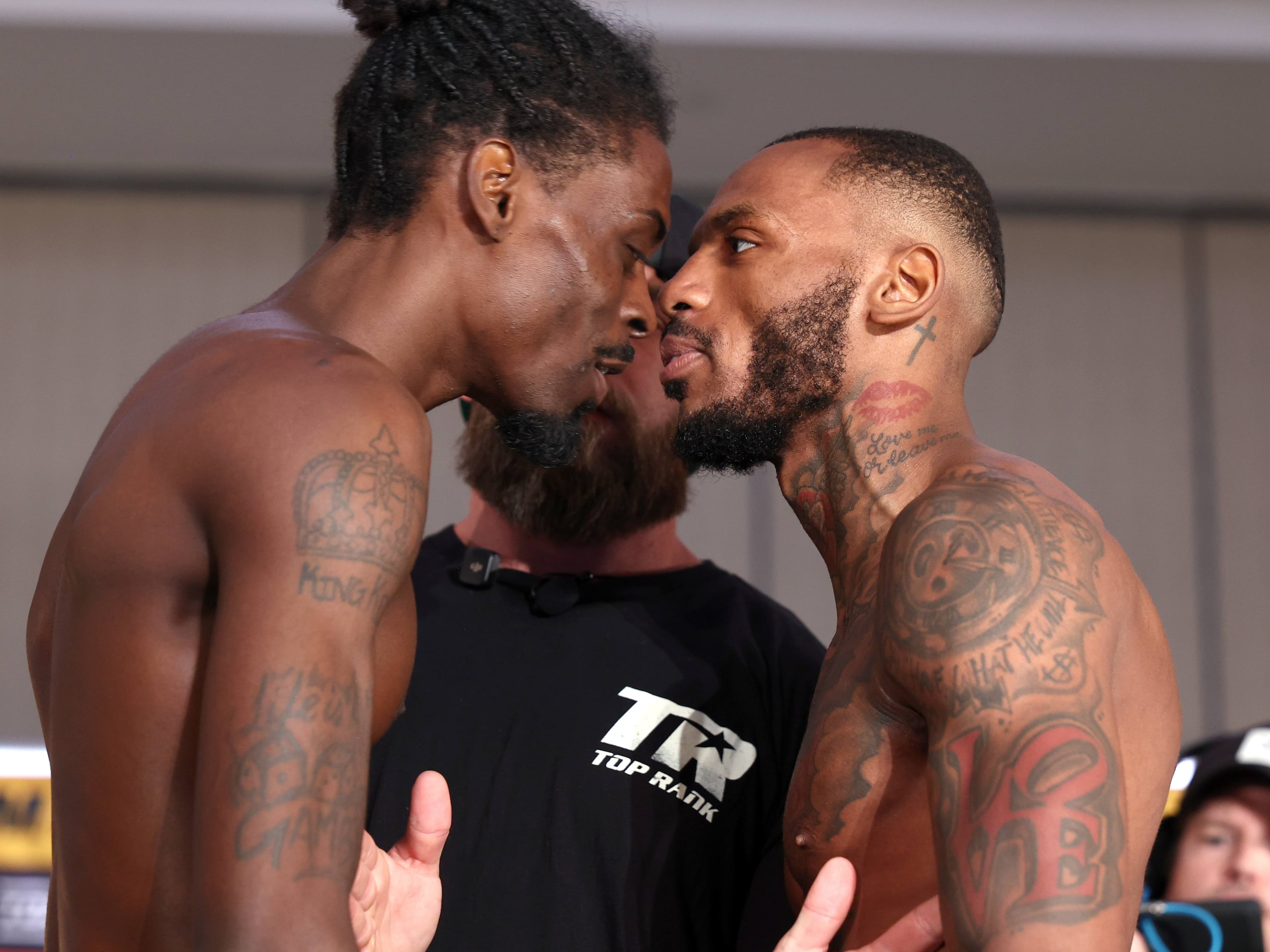 Nahir Albright: Keyshawn, Keon Davis Jumped Me In Locker Room After Decision Win Over Brother Kelvin