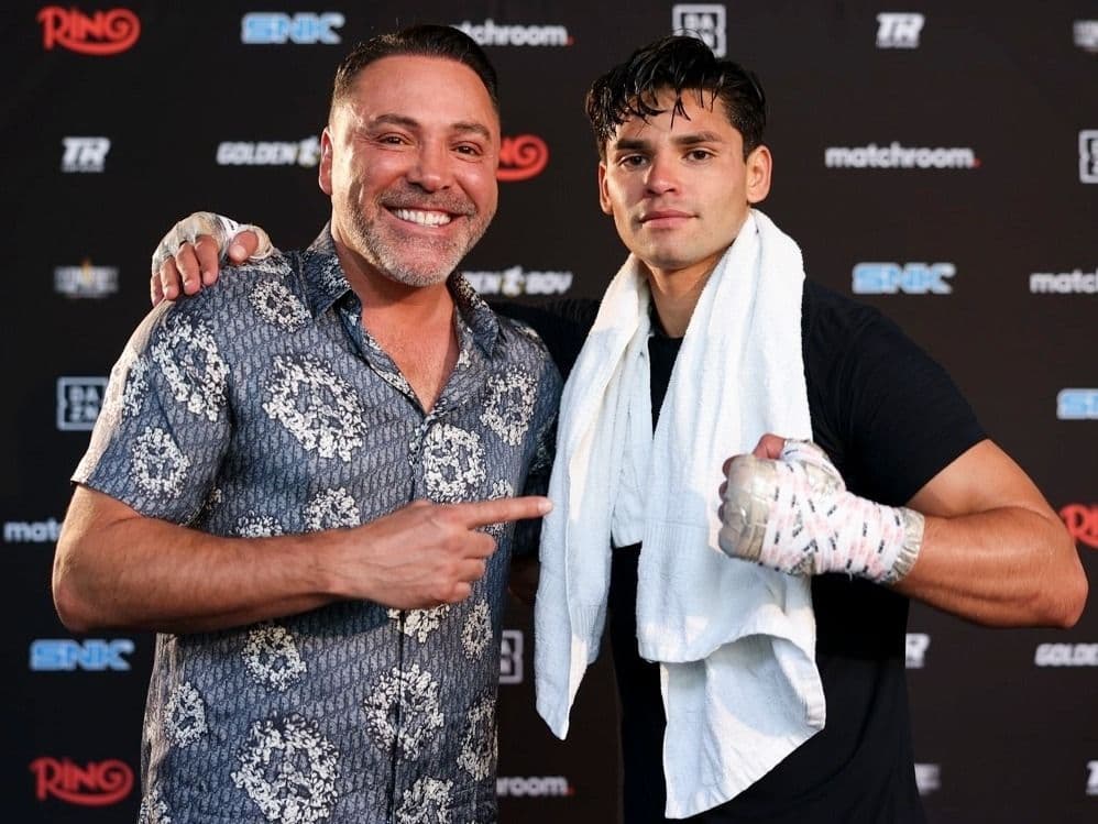 De La Hoya: Ryan Garcia Should Take Rest Of The Year Off, After Successful Wrist Surgery