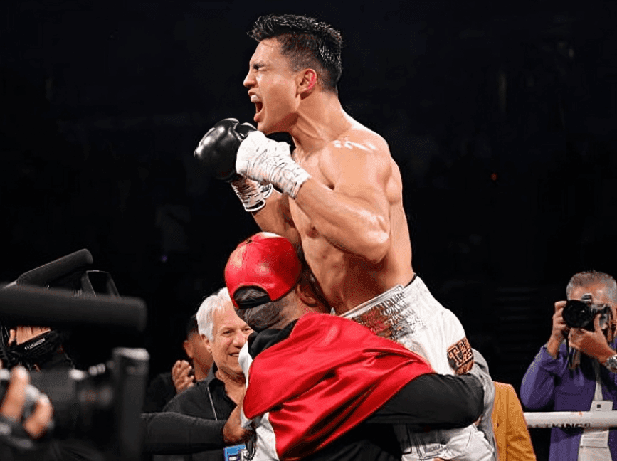 Armando Resendiz Shocks Caleb Plant Via Split Decision For Upset Of The Year Frontrunner