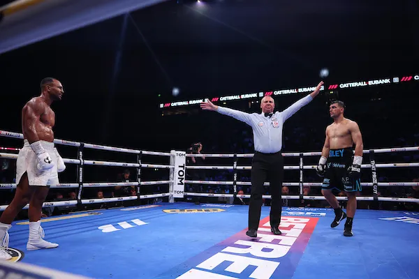 Jack Catterall defeats Harlem Eubank via technical decision following nasty head clash