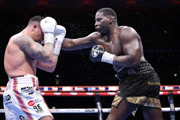 Lawrence Okolie decisions Kevin Lerena in co-main event on Usyk-Dubois II undercard