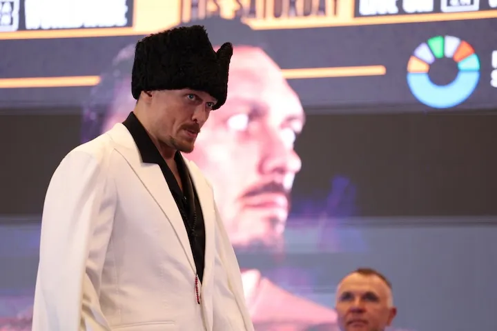 Waldimir Klitschko praises 'true icon' Oleksandr Usyk after Dubois 'masterclass'