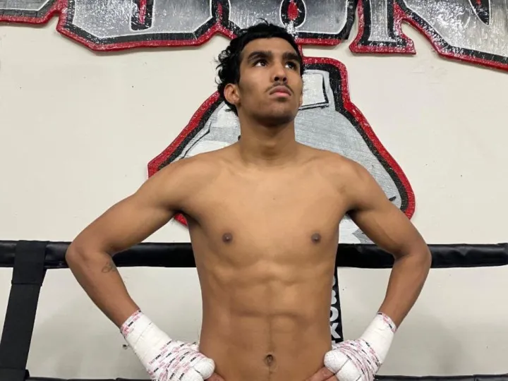 Angel Barrientes takes down Jorge De Jesus Romero in 10